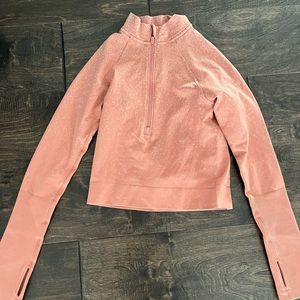 lululemon size 0 top.  it has NEVER been worn and i can ship it with the tags!